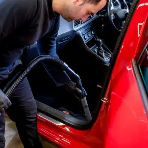 Curatare plafon si stalpi